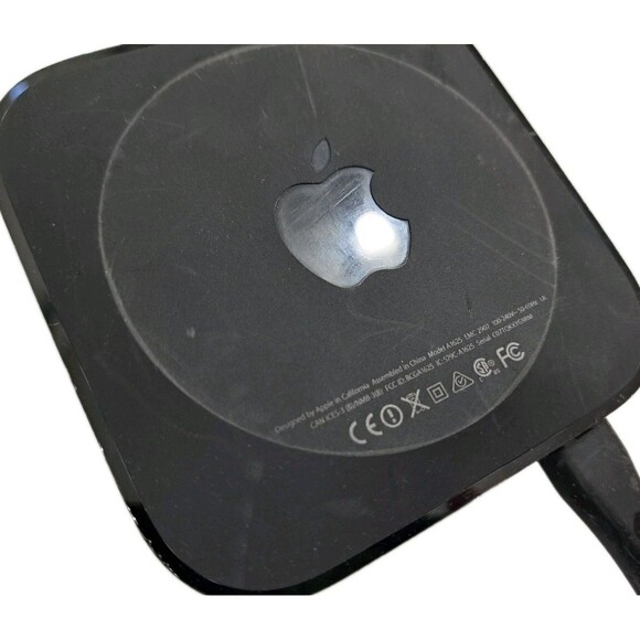 A1625 Apple TV 4th Gen 32GB HD Media Streamer Black No Remote - Picture 4 of 4